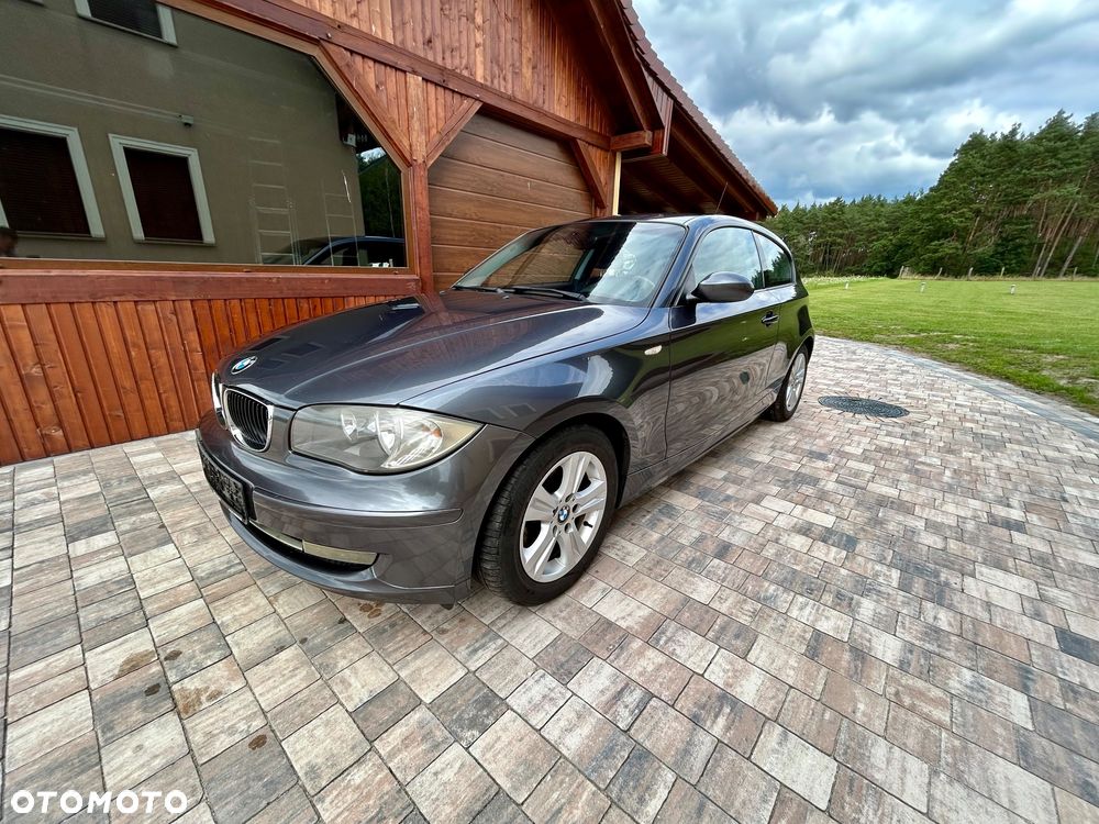 BMW Seria 1 120d DPF - 17