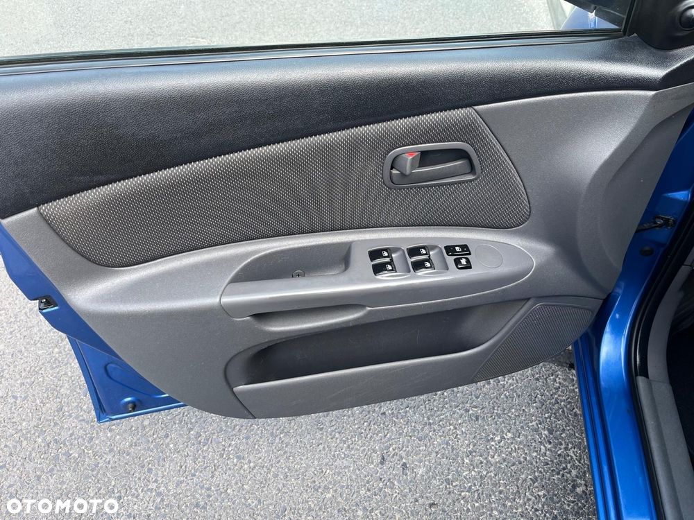 Kia Rio - 8