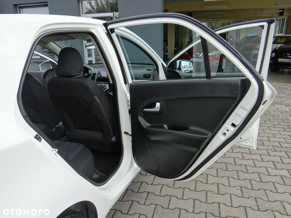 Kia Picanto 1.0 Dream Team Edition - 35
