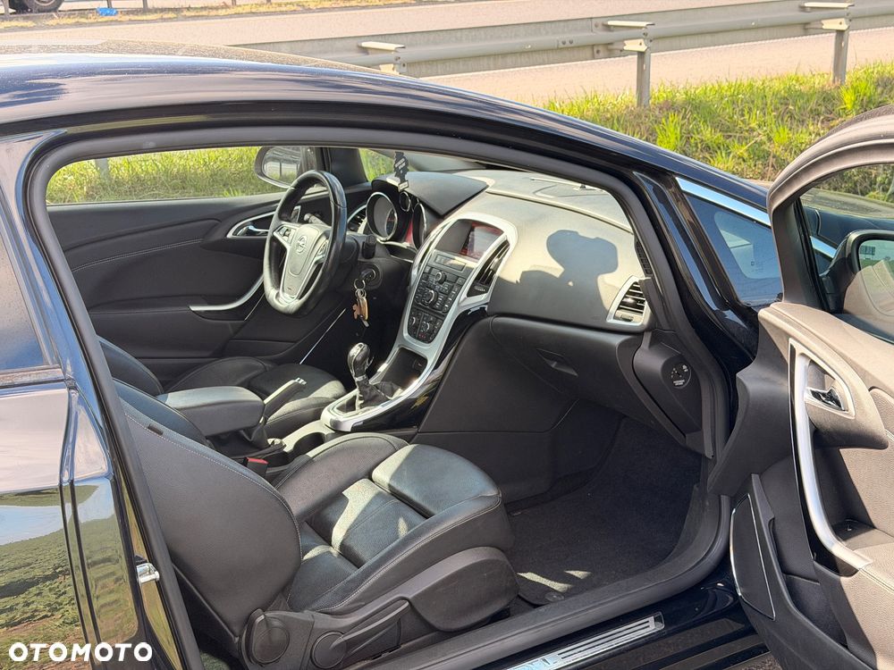 Opel Astra 1.4 T Sport - 26