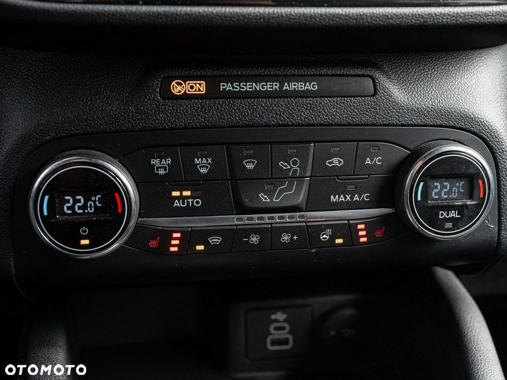 Ford Kuga - 17