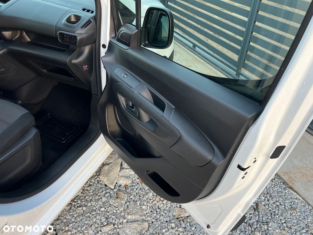 Toyota PROACE CITY - 23