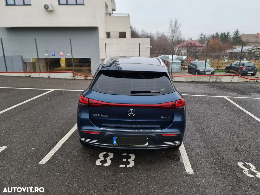 Mercedes-Benz EQA - 4