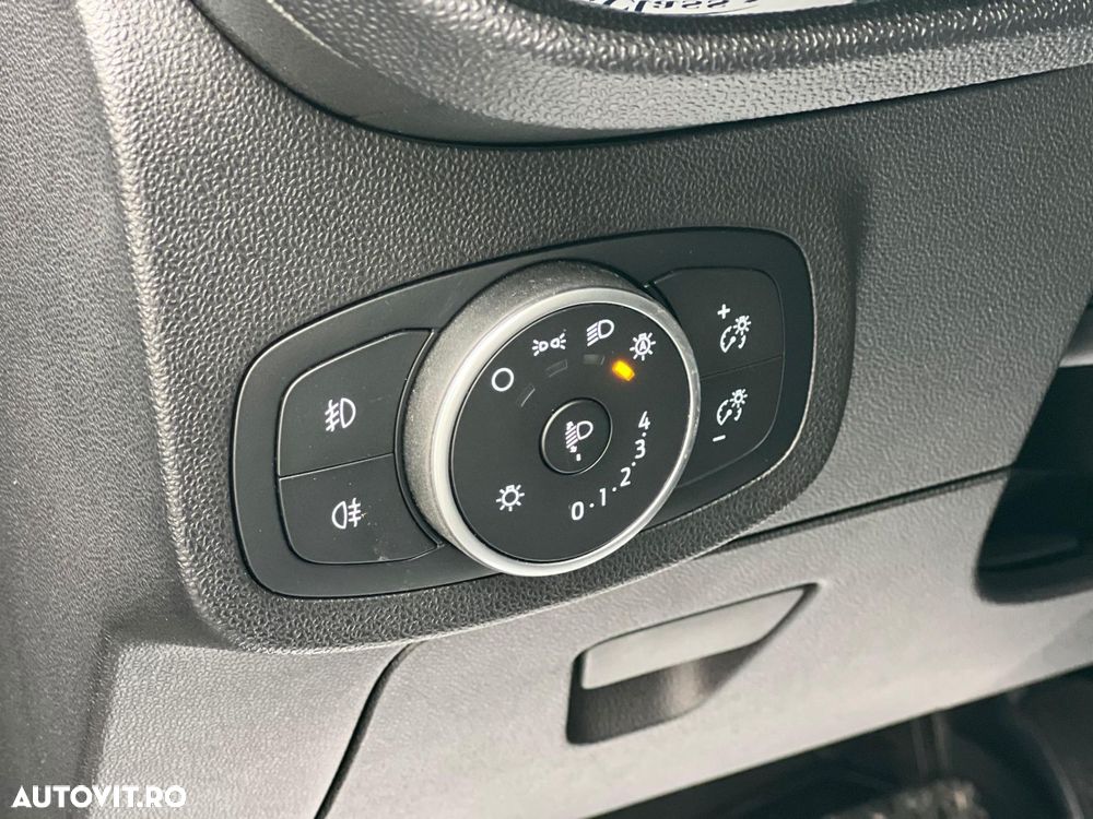 Ford Fiesta 1.0 EcoBoost S&S Aut. TITANIUM - 20