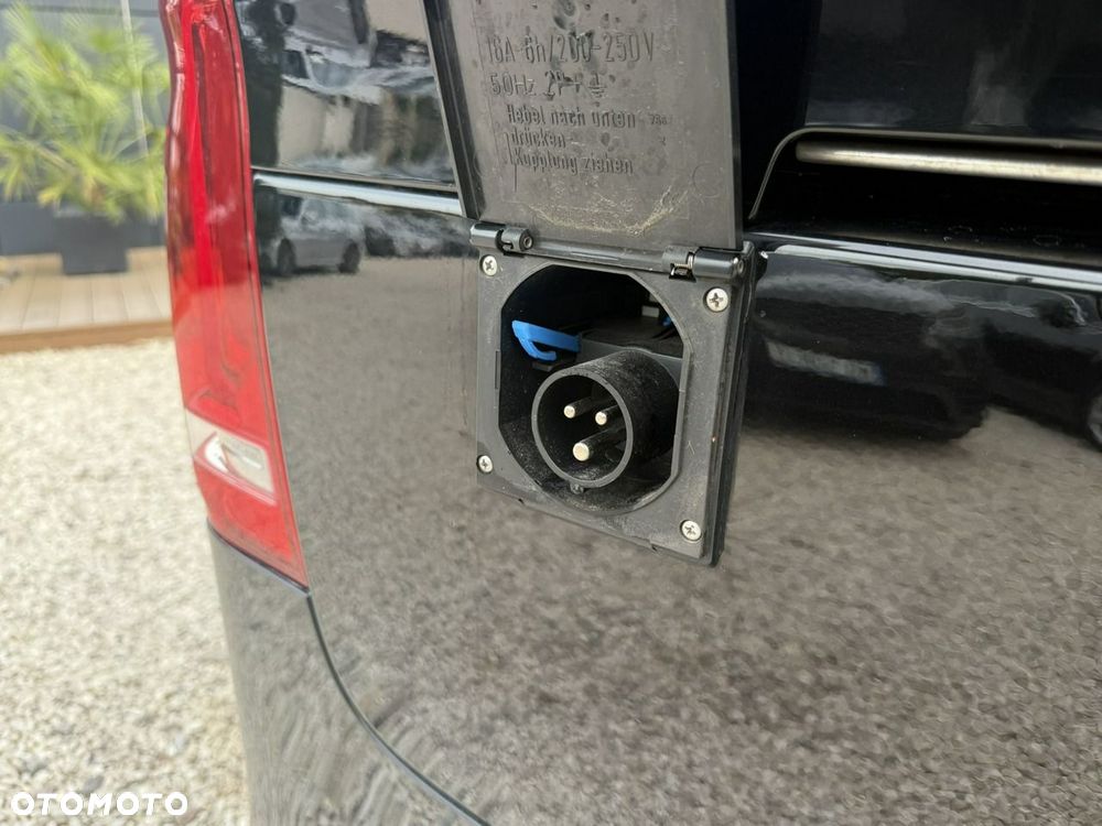 Mercedes-Benz Klasa V 250 d lang 9G-TRONIC - 23