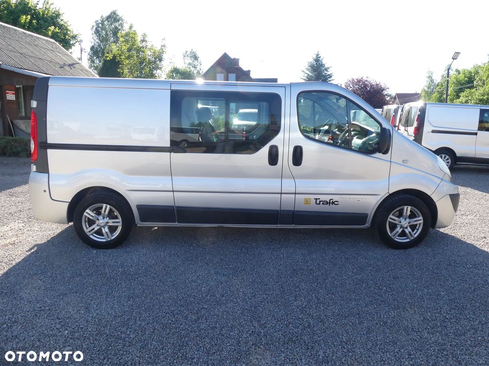 Renault Trafic - 32