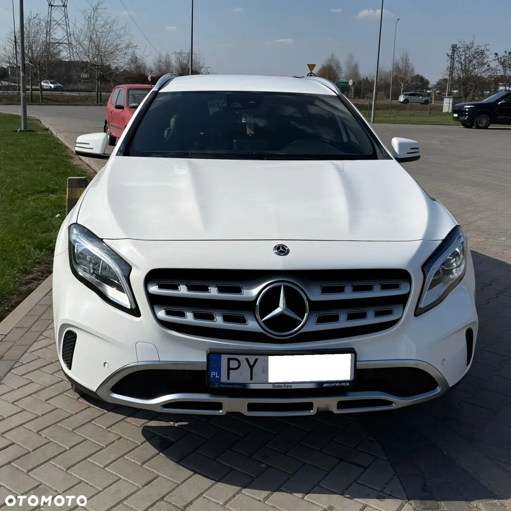 Mercedes-Benz GLA 200 7G-DCT - 5