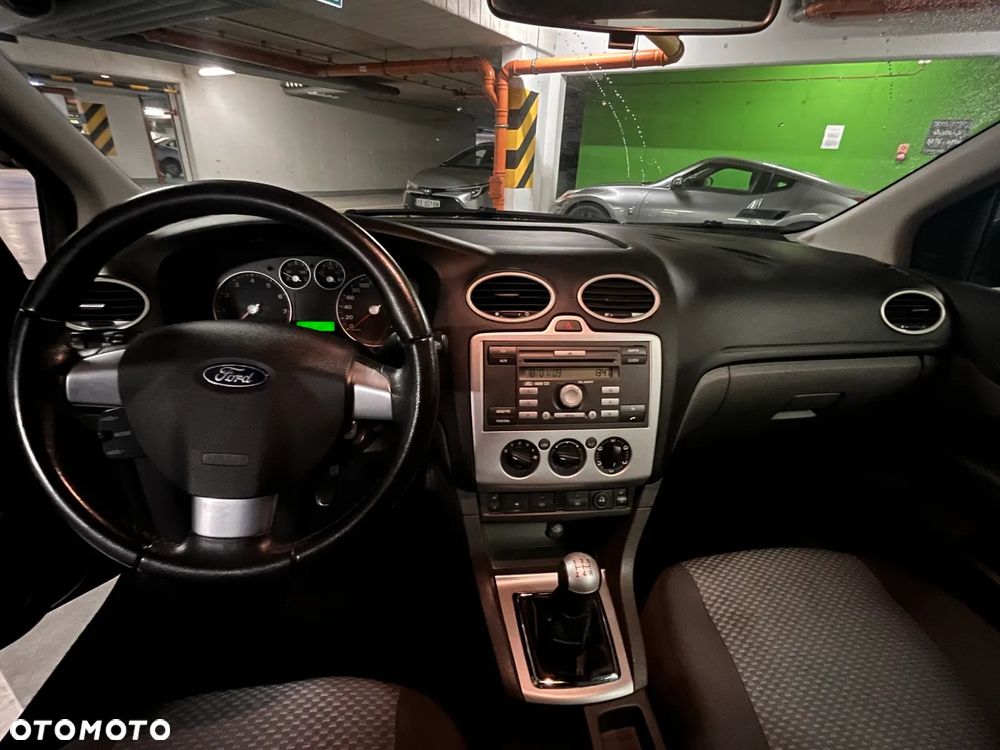 Ford Focus 1.4 Trend - 11