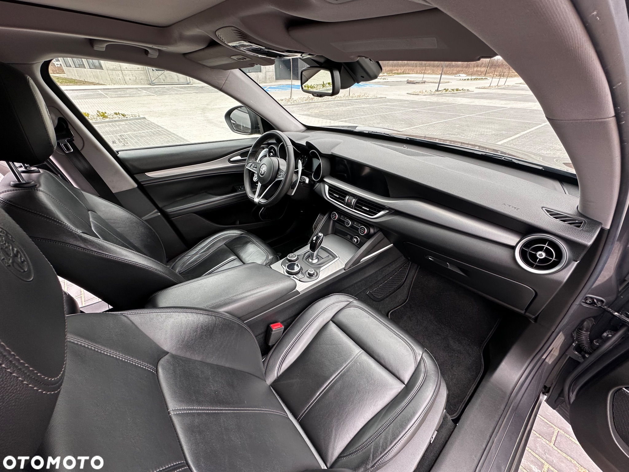 Alfa Romeo Stelvio - 9