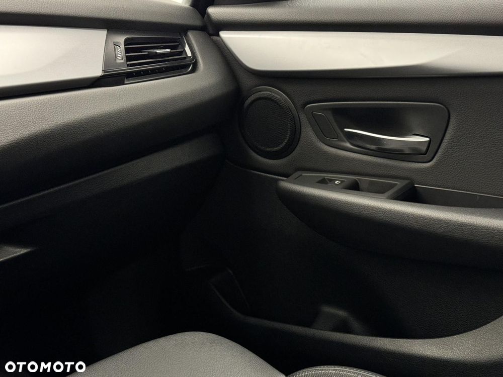 BMW Seria 2 - 17