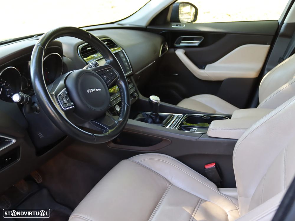 Jaguar F-Pace 2.0 i4D Prestige AWD Aut. - 10