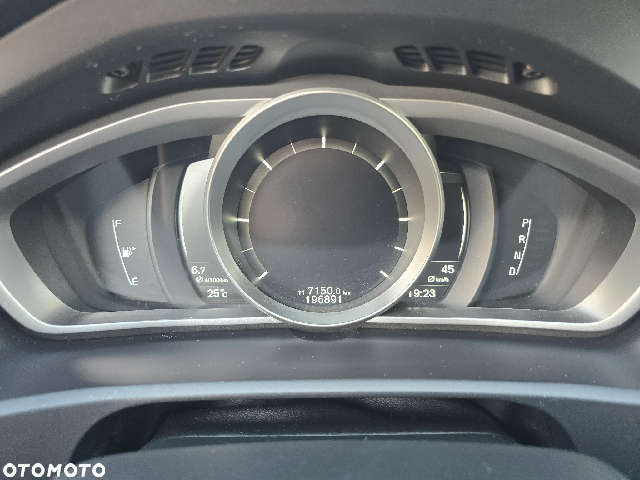 Volvo V40 D3 Geartronic Inscription - 13