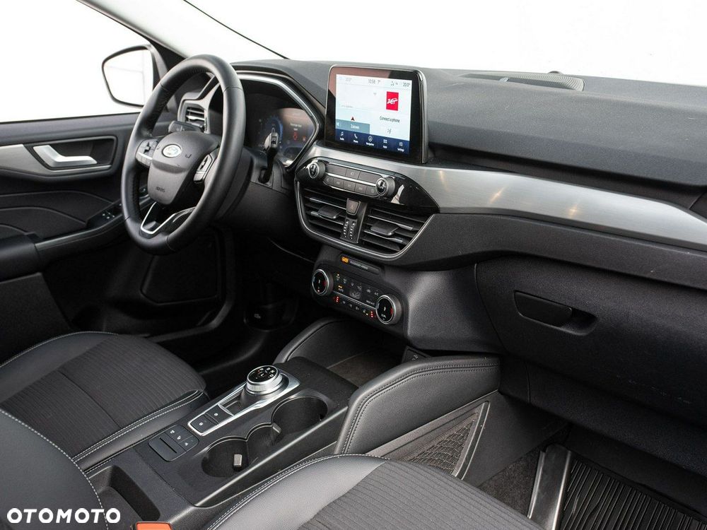 Ford Kuga 2.5 FHEV FWD Titanium - 34