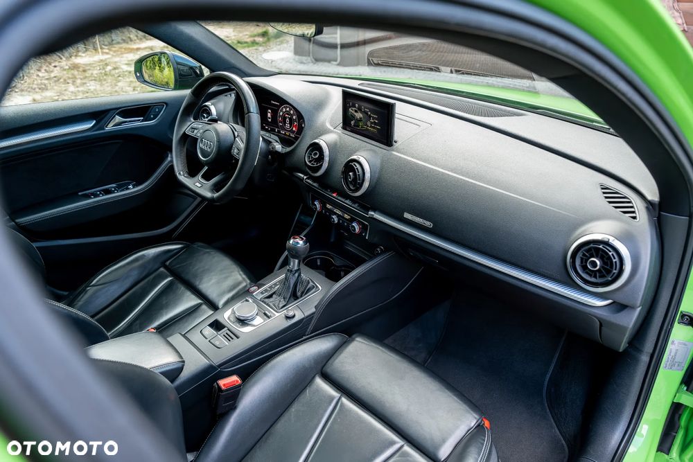 Audi RS3 Limousine 2.5 TFSI Quattro S tronic - 25