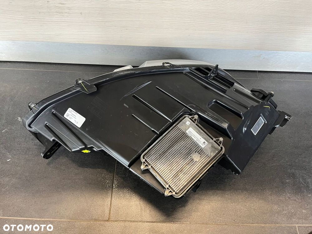 Lampa lewa przednia TESLA MODEL S LIFT IDEALNA - 7