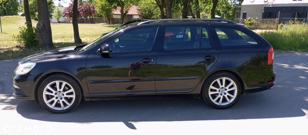 Skoda Octavia 2.0 TSI RS - 8