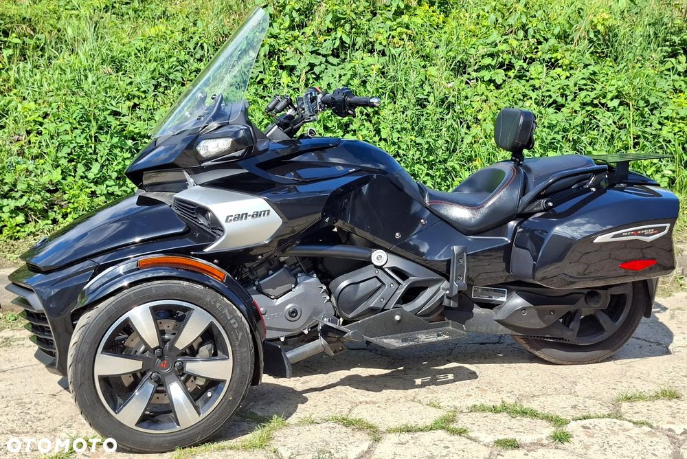 Can-Am Spyder - 19