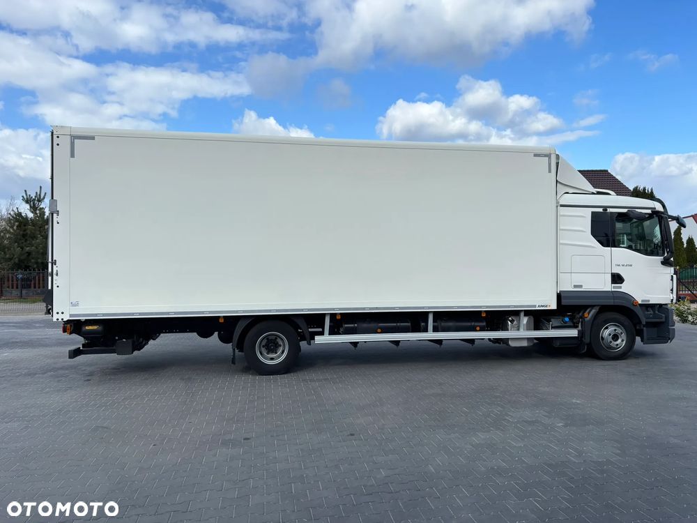 MAN TGL 12.250 Kontener Dł 7,25 m 18 Palet Kabina Sypialna - 10