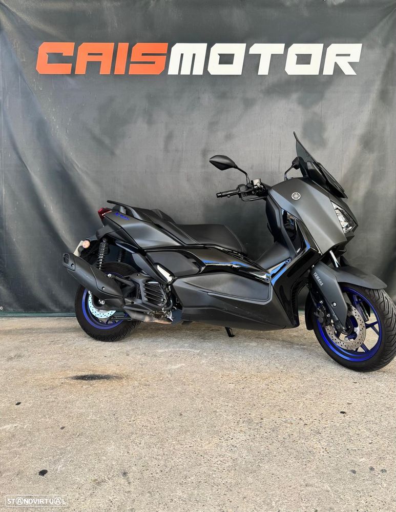 Yamaha X-Max - 4