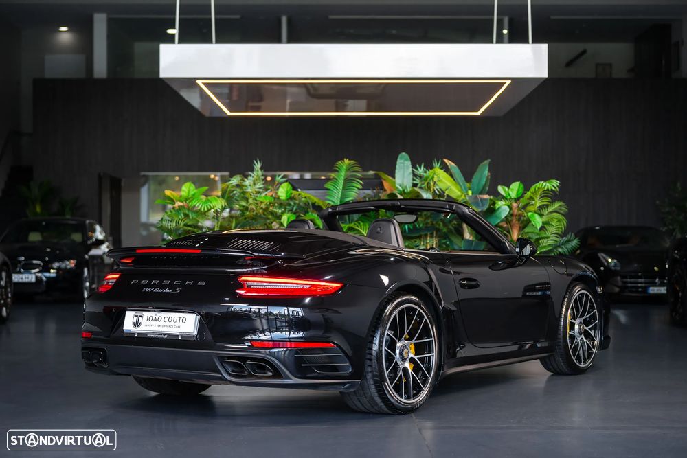 Porsche 911 (991) Turbo S Cabriolet - 10