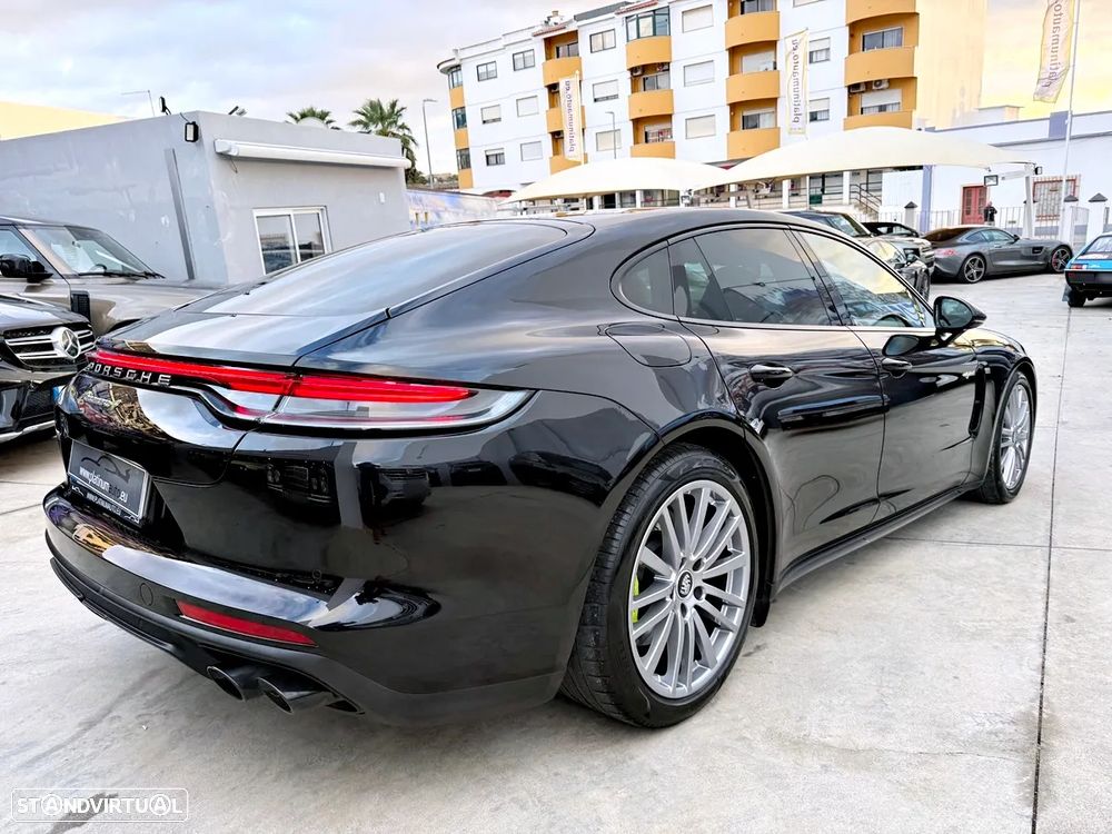 Porsche Panamera 4 E-Hybrid - 3