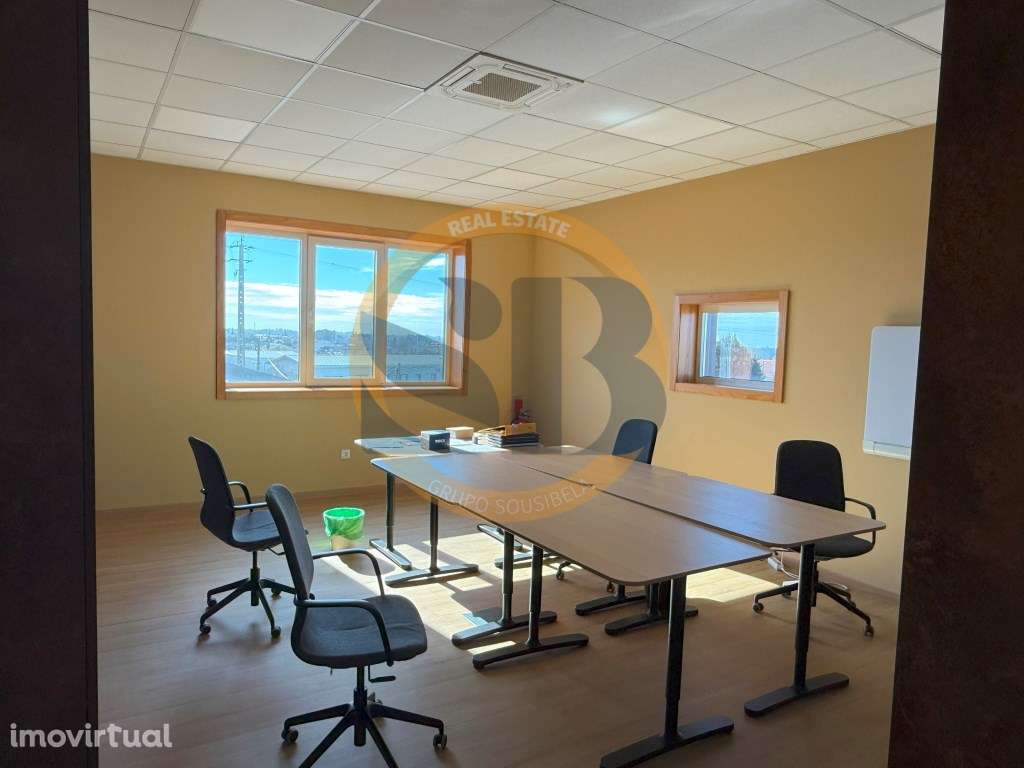 Escritório/ Comércio em Estarreja! Arrendamento - Grande imagem: 4/10