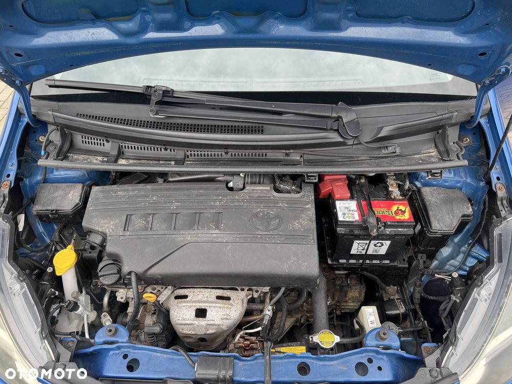 Toyota Yaris - 7