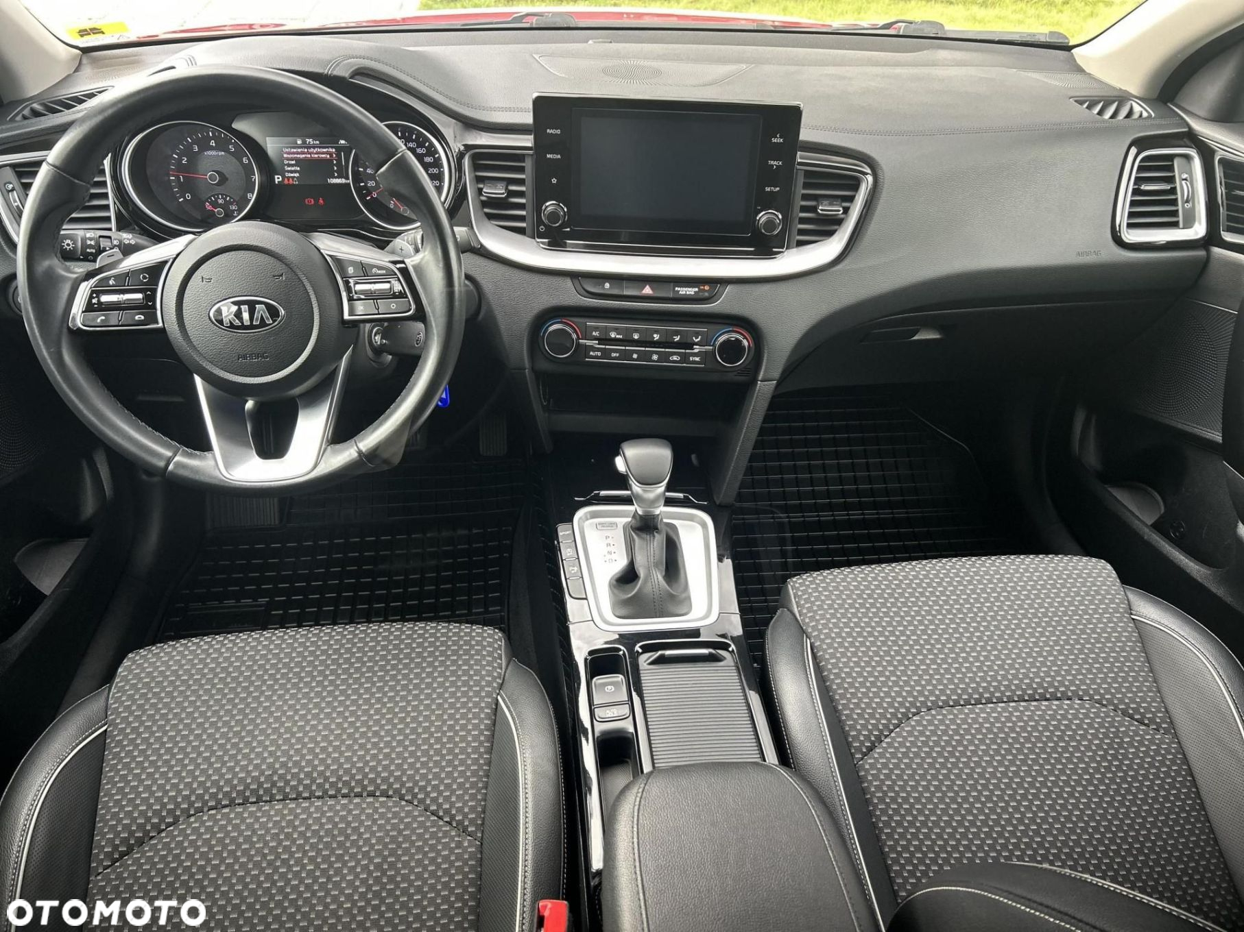 Kia XCeed - 17