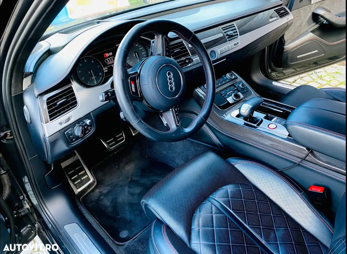 Audi S8 - 3