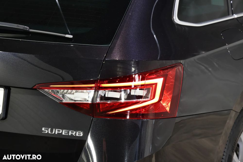 Skoda Superb 1.6 TDI DSG Style - 35