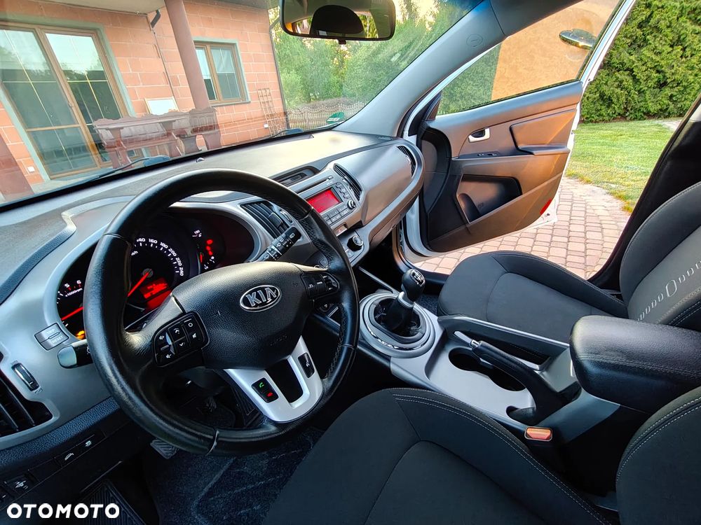 Kia Sportage - 16