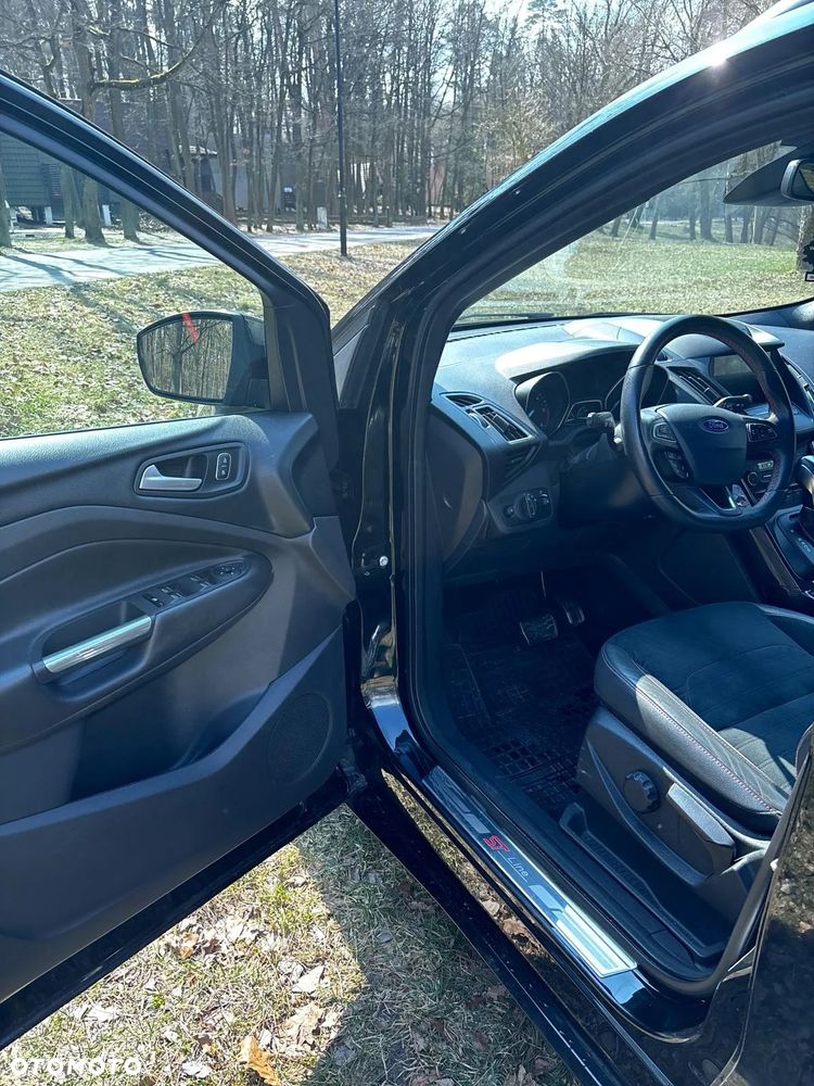 Ford Kuga 2.0 TDCi 4x4 ST-Line - 7