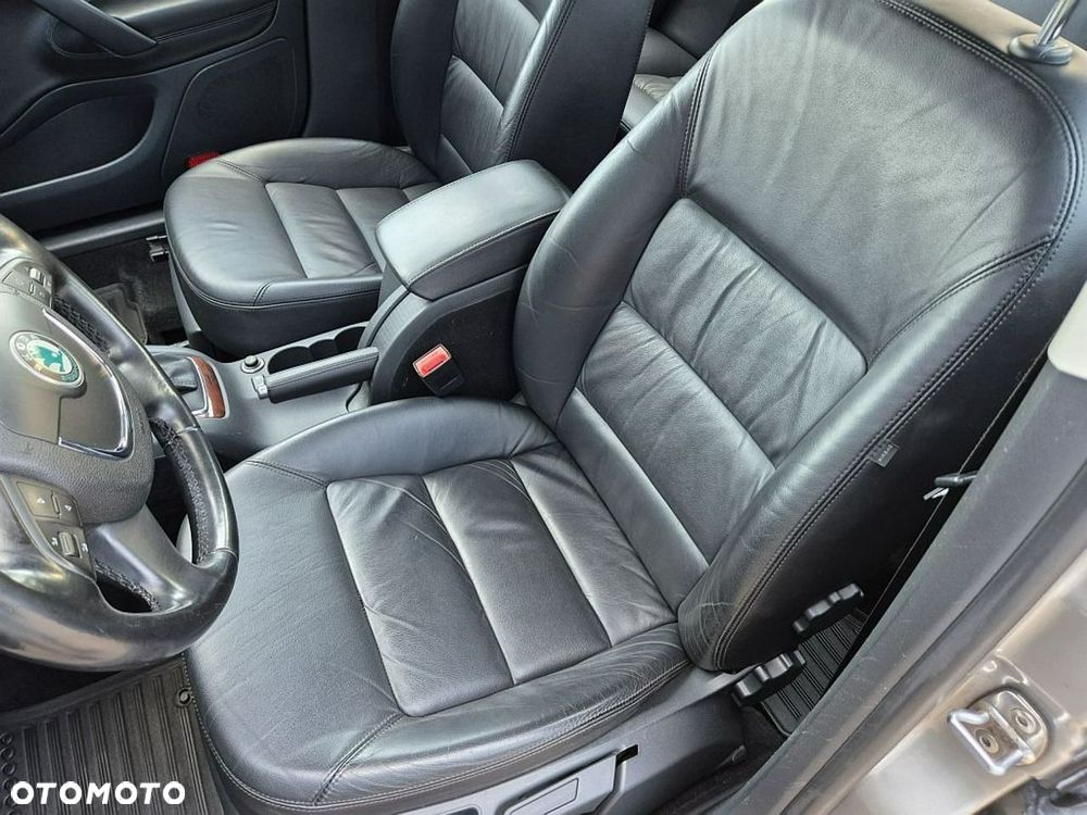 Skoda Octavia 1.2 TSI Elegance DSG - 5