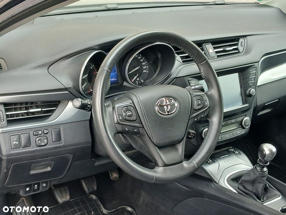 Toyota Avensis Touring Sports 1.8 Edition S+ - 19