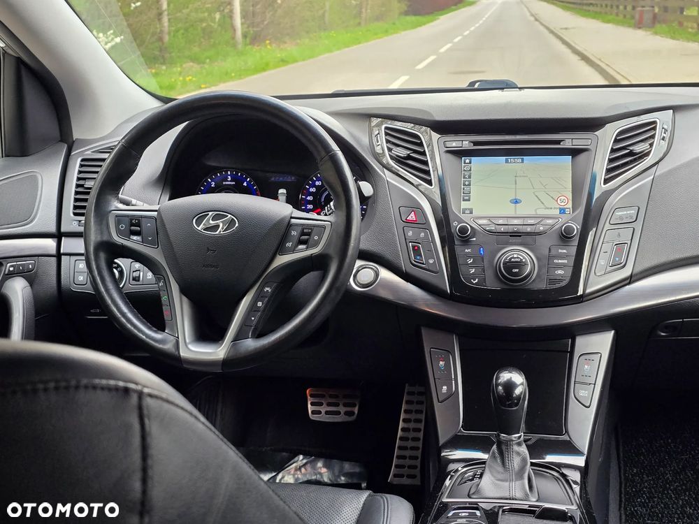 Hyundai i40 Kombi blue 1.7 CRDi DCT Premium - 26