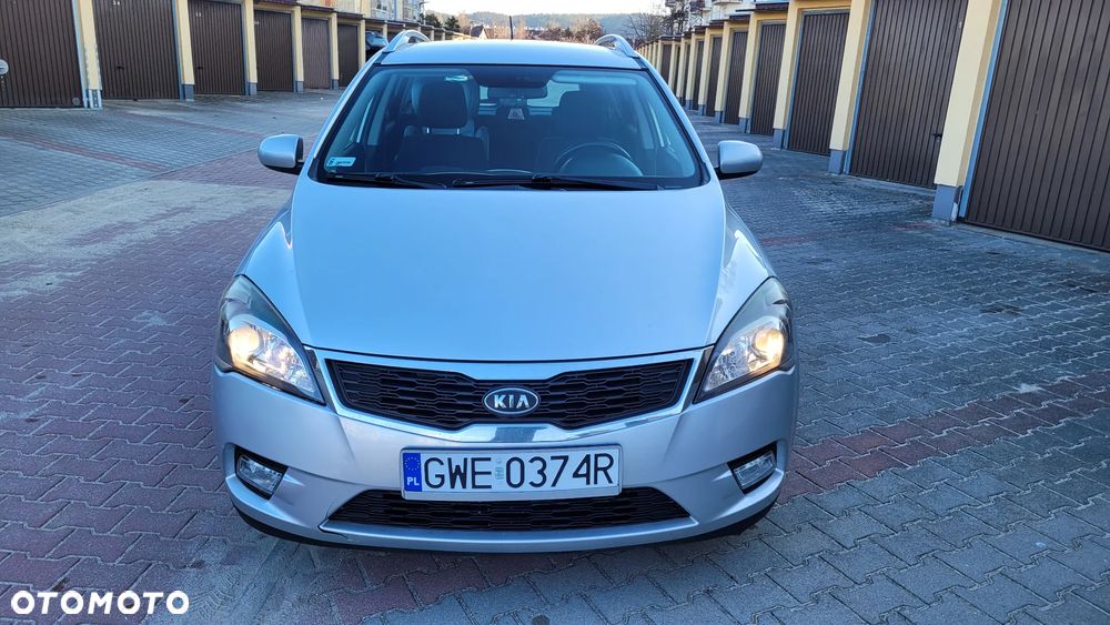 Kia Ceed - 1