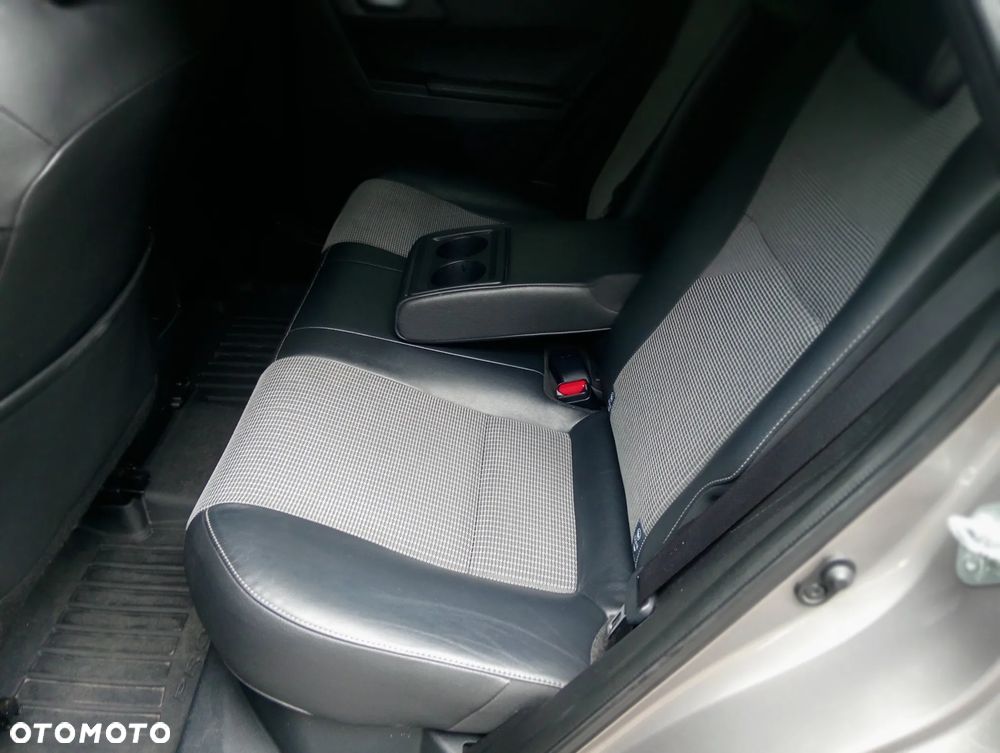 Toyota Auris - 22