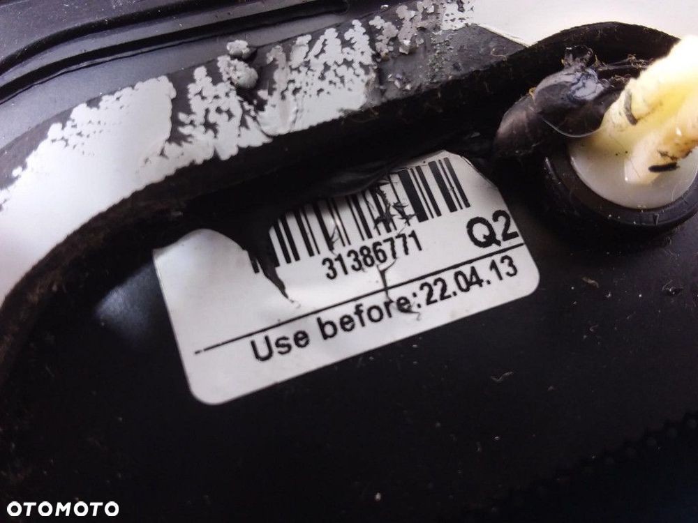 VOLVO V40 II SZYBA KAROSERYJNA TYŁ PRAWA 13 - 4