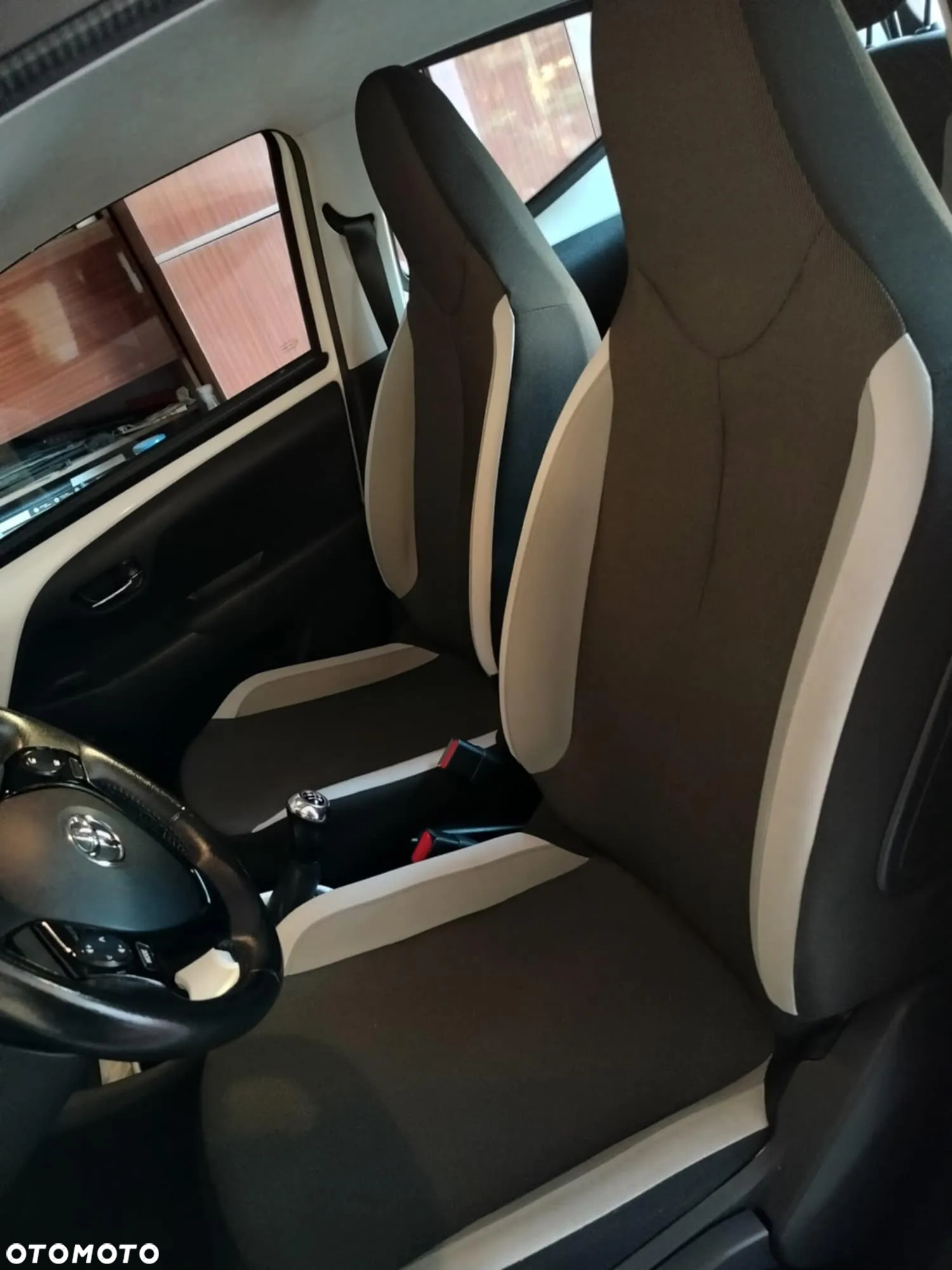 Toyota Aygo 1.0 VVT-i Sprint EU6 - 11