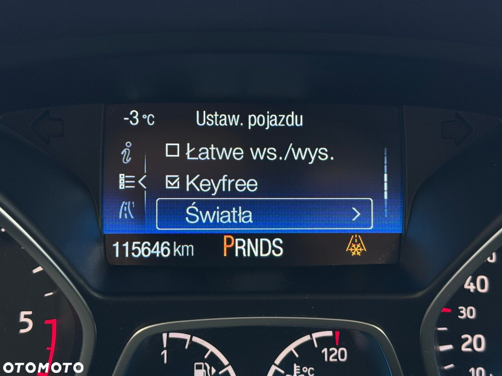 Ford Kuga Vignale 2.0 TDCi AWD - 27