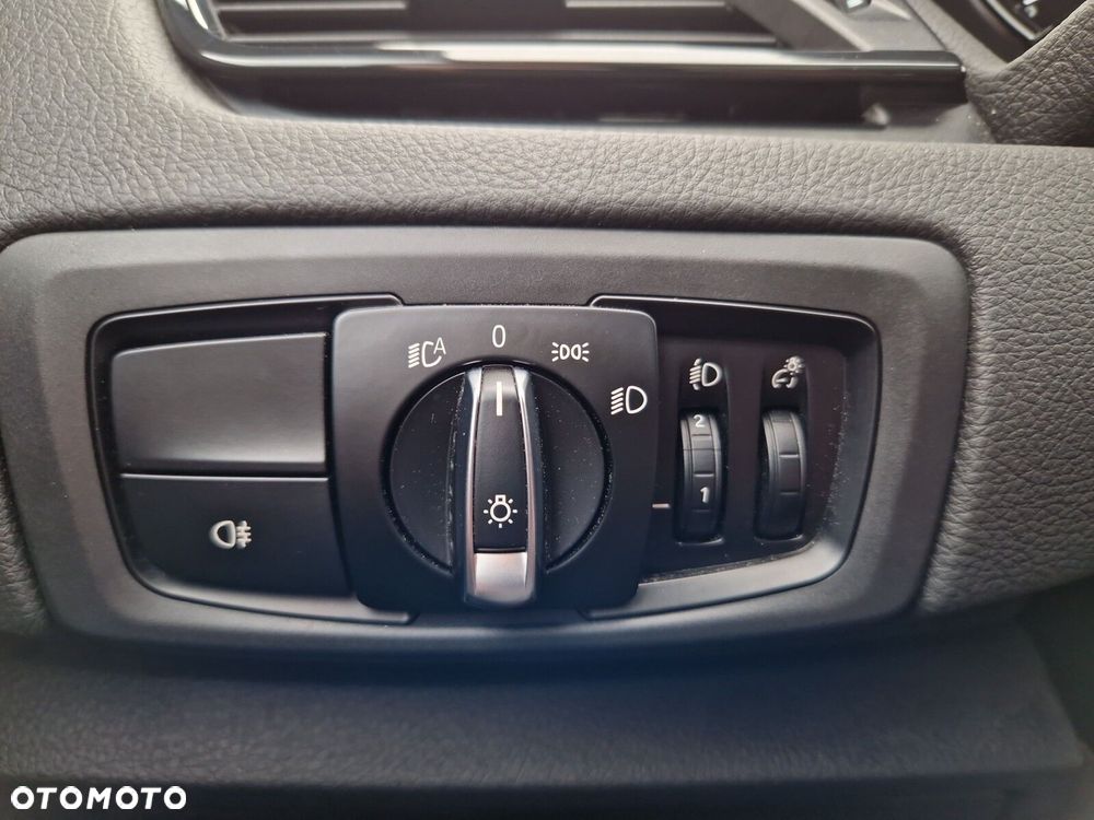BMW Seria 2 220i GT Advantage sport - 23