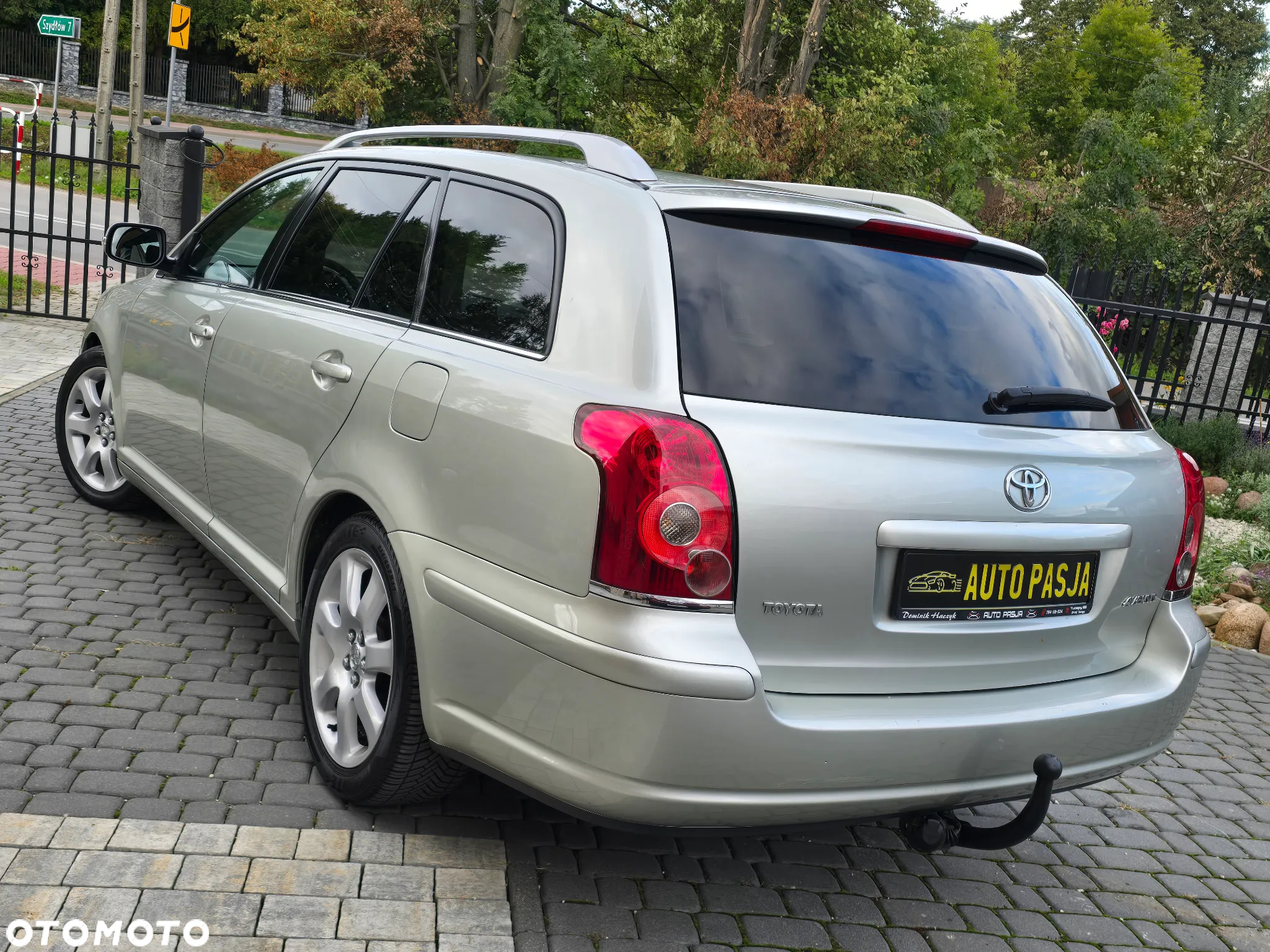 Toyota Avensis 2.0 VVT-i Automatik Executive - 13
