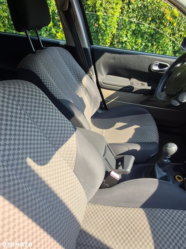 Renault Megane 2.0 16V Privilege - 13