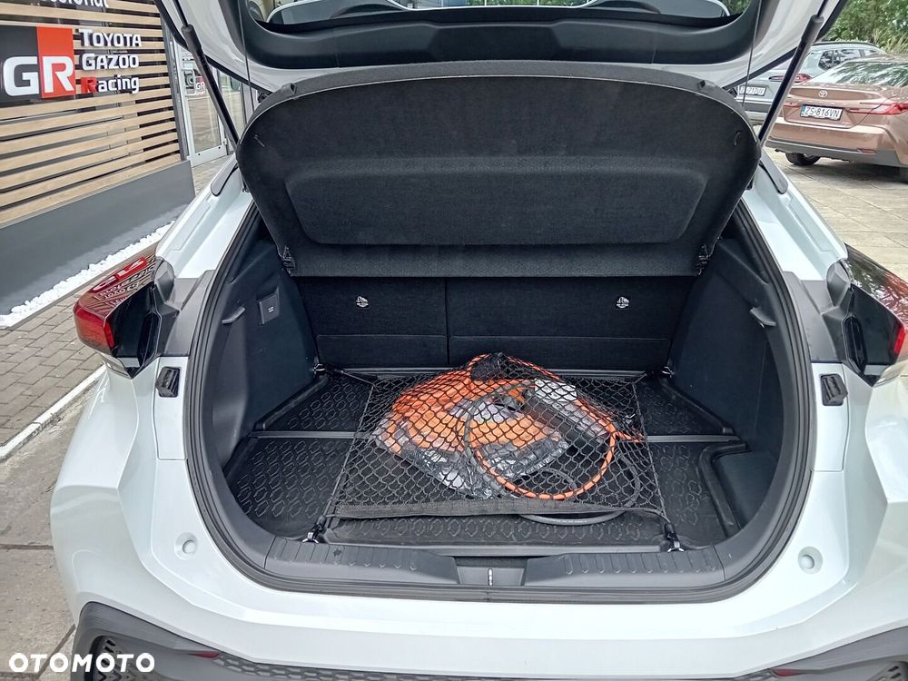 Toyota C-HR - 15