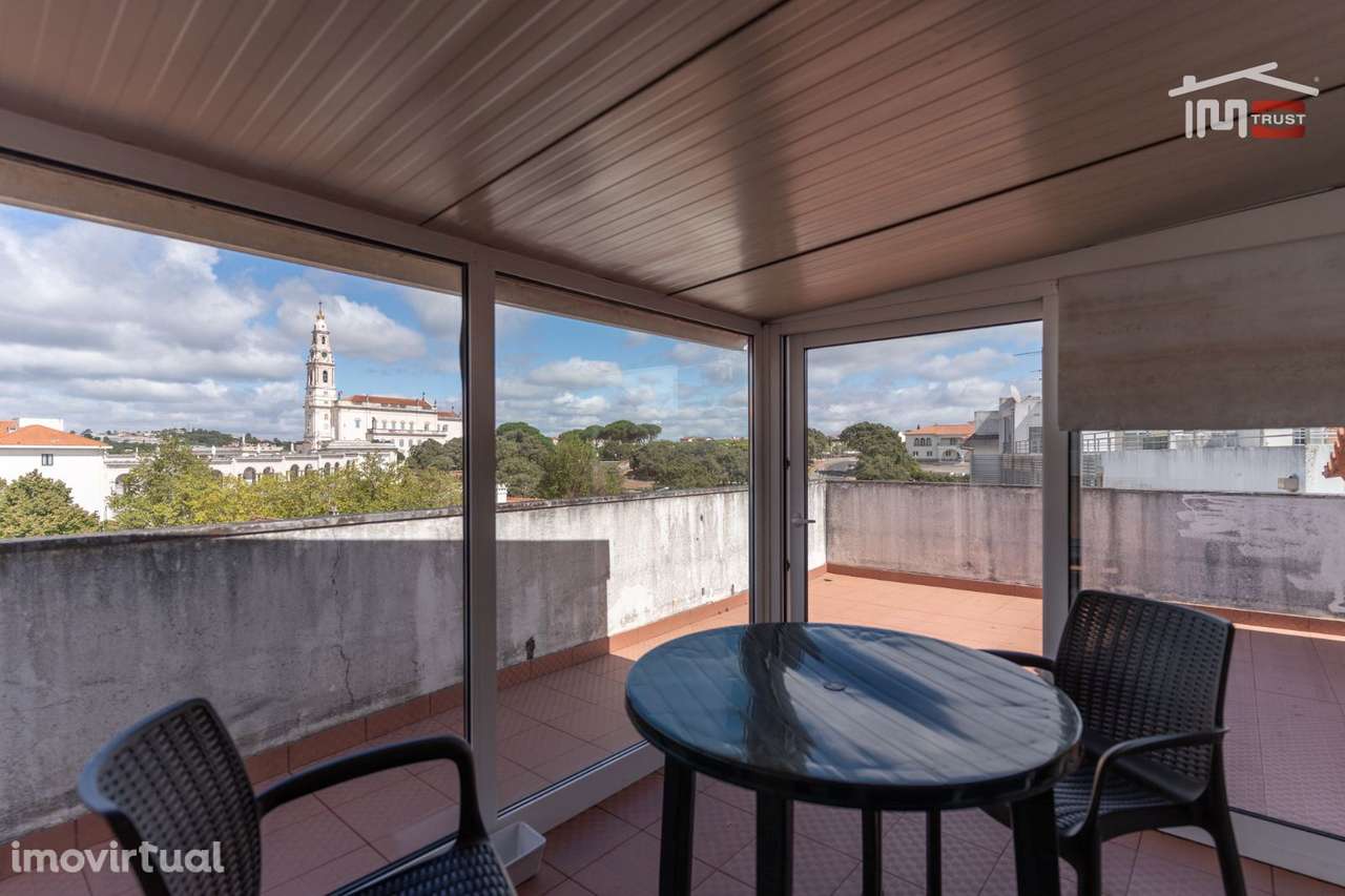 FANTASTICO APARTAMENTO T2 MOBILADO A 100 METROS DO SANTUARIO DE FAT... - Grande imagem: 4/15