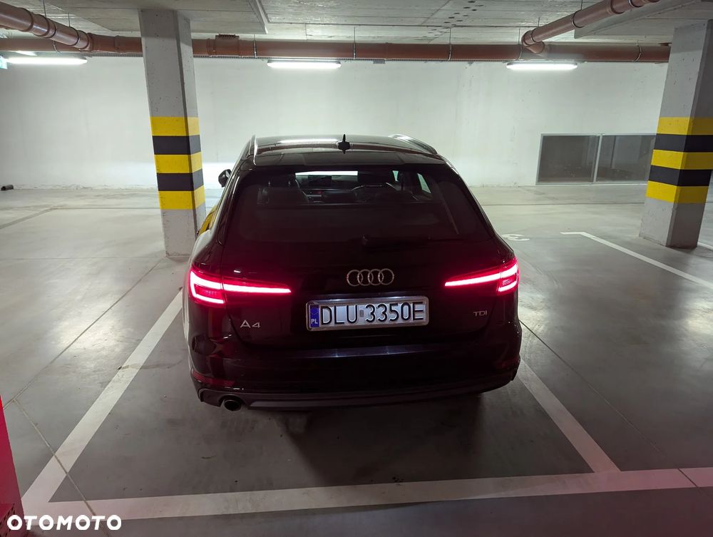 Audi A4 Avant - 22