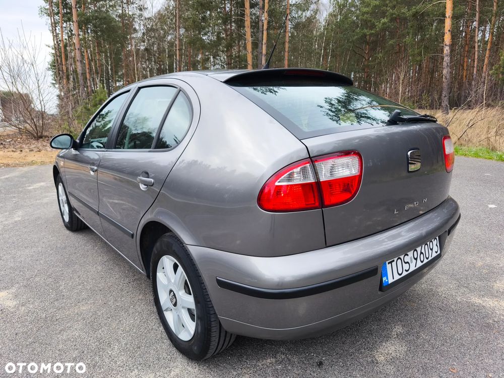 Seat Leon 1.6 Signo - 5