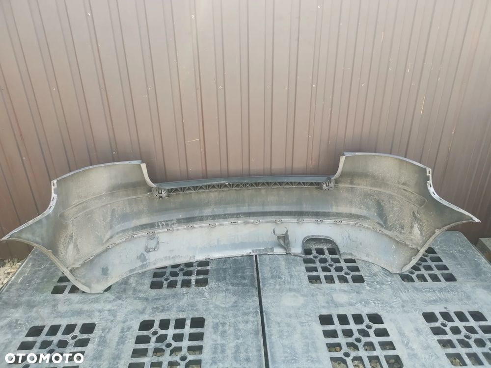 Audi A3 8P 3D Zderzak Tył Kol: LY7H - 5