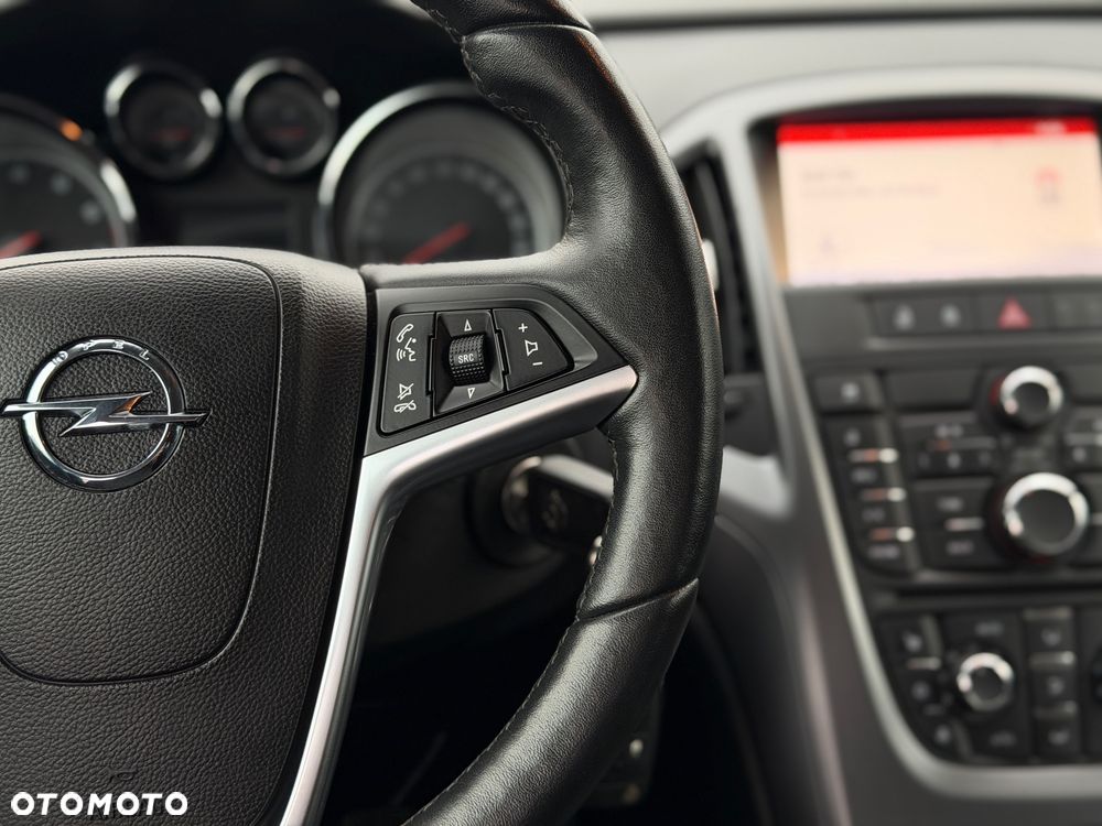 Opel Astra 1.4 T Cosmo - 18