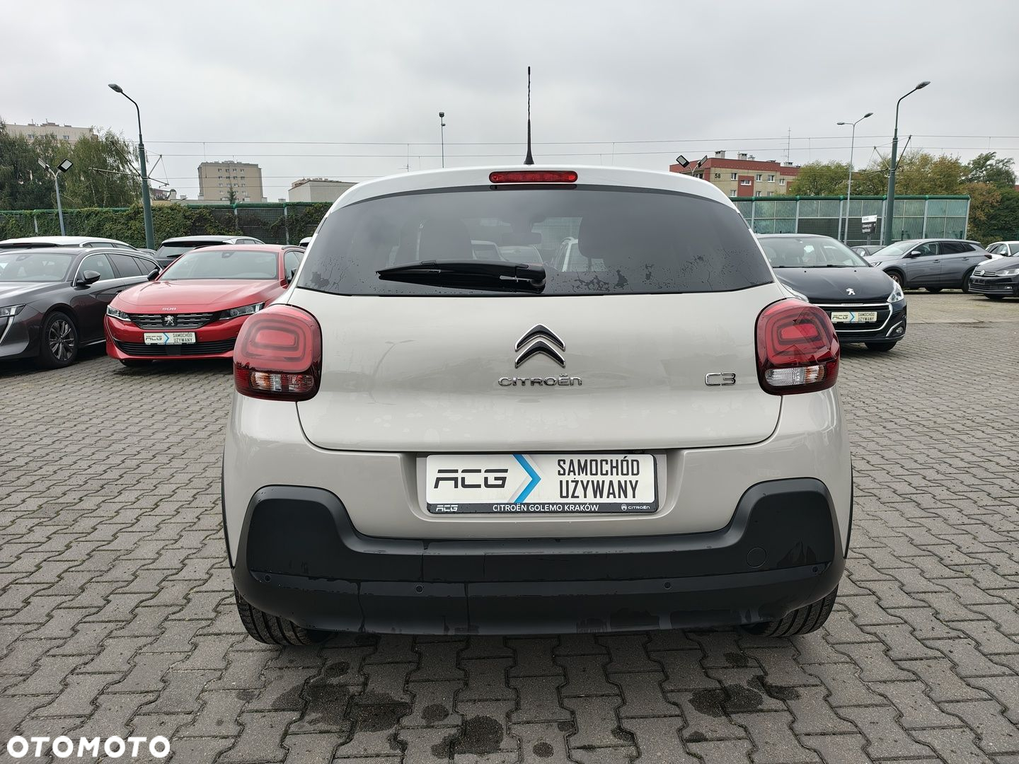 Citroën C3 1.2 PureTech Max EAT6 - 5